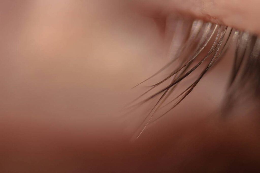 Brow Tinting at Home: A Comprehensive Guide to Achieving Perfect Eyebrows